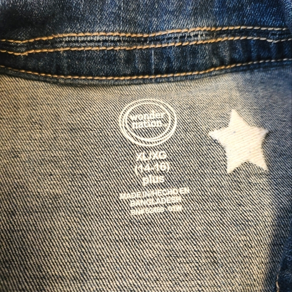 Wonder Nation brand 14/16 plus size jean jacket with stars NWOT - Picture 2 of 5